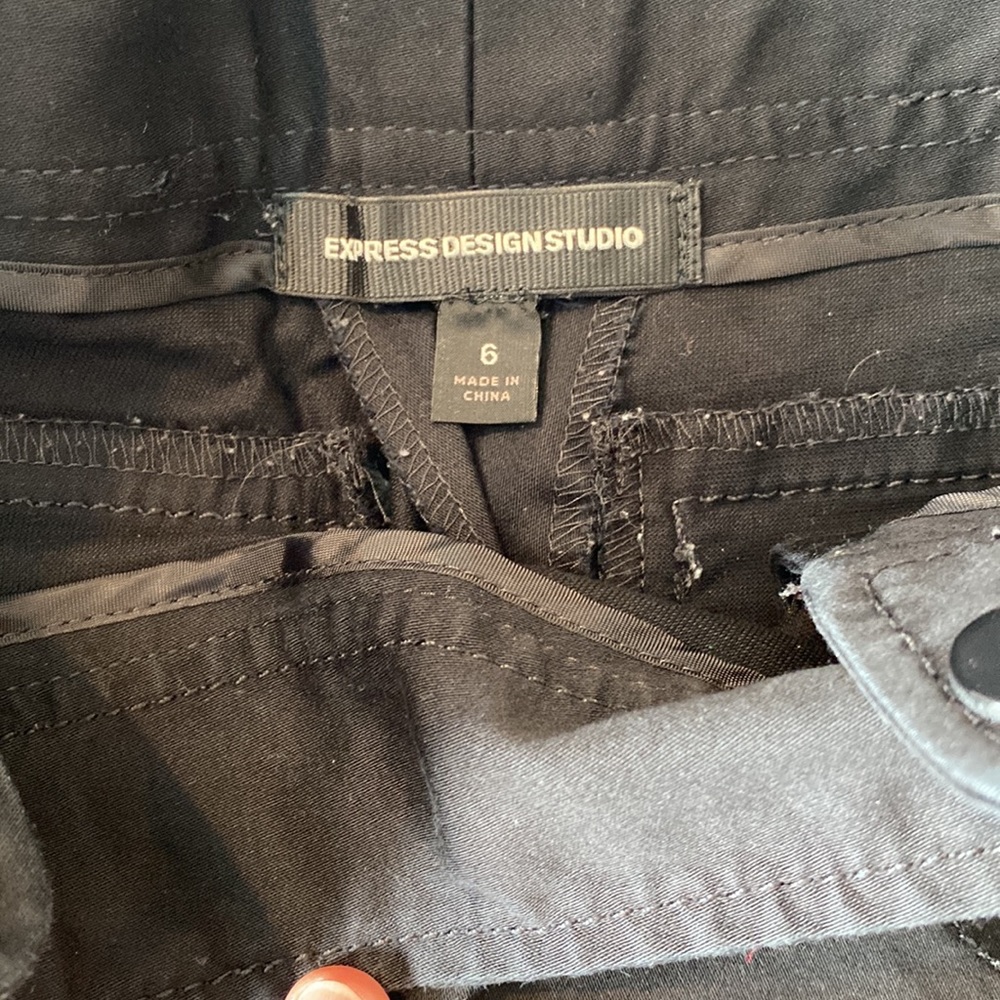 Express black shorts, size 6 - Picture 5 of 5